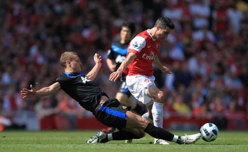 束后离任 束后离任